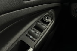 valkoinen Ford Kuga 2014 kuva 21.