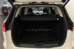 valkoinen Ford Kuga 2014 kuva 30.
