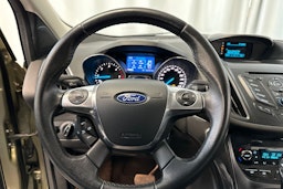 Vihreä Ford Kuga 2014 kuva 13.