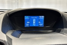 sininen Ford Kuga 2014 kuva 19.