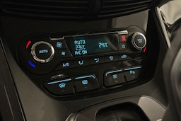 sininen Ford Kuga 2014 kuva 22.