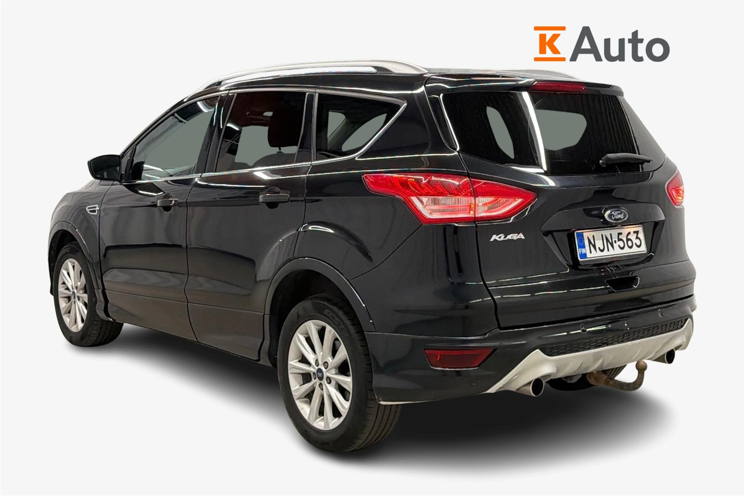 musta Ford Kuga 2014 kuva 2.