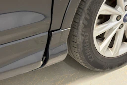 musta Ford Kuga 2014 kuva 21.