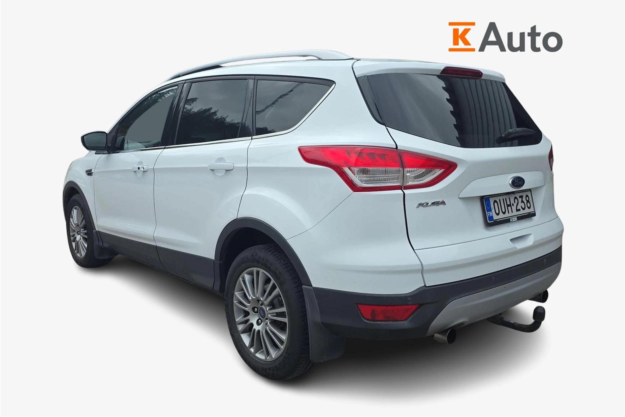 valkoinen Ford Kuga 2014 kuva 2.