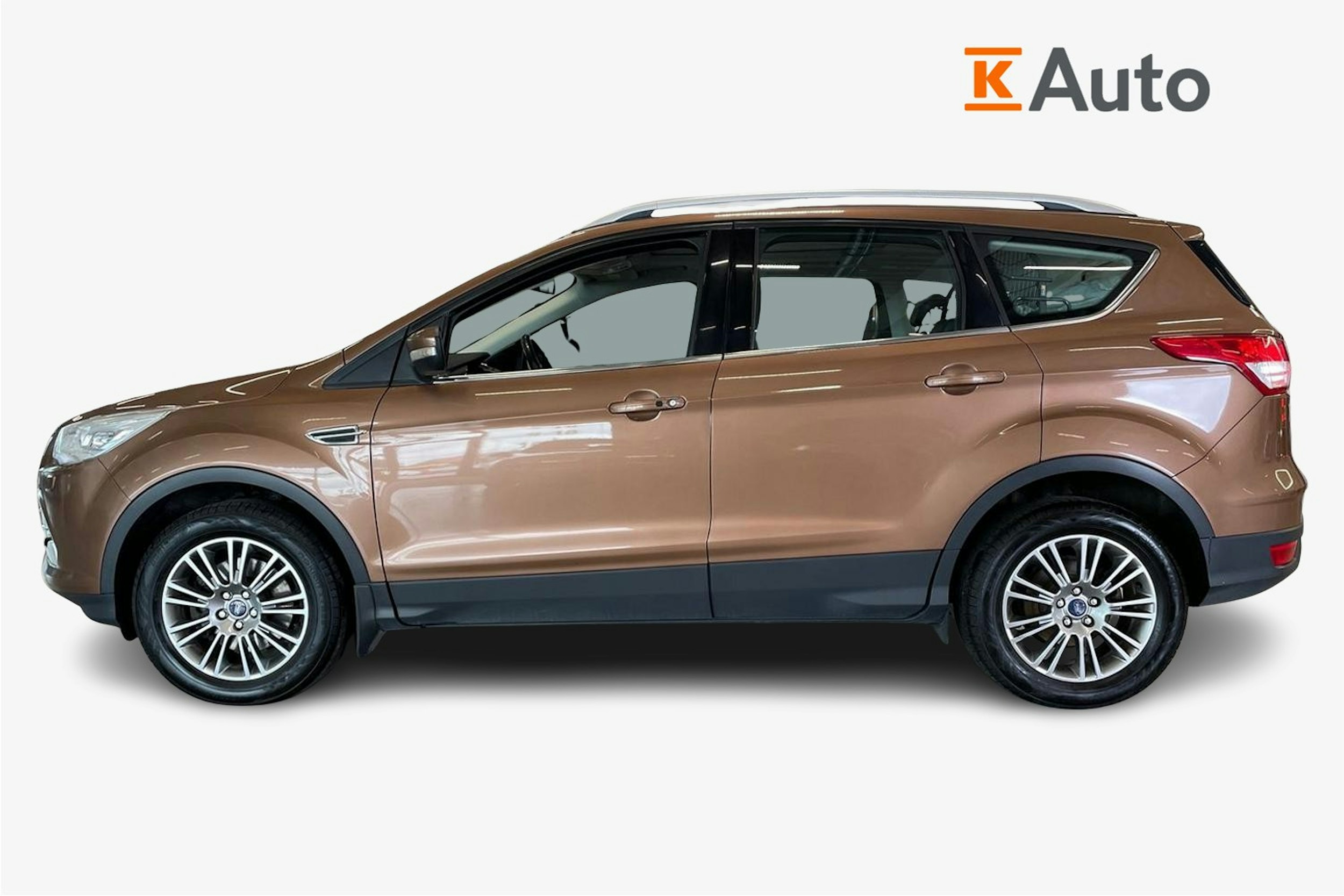 ruskea (beige) Ford Kuga 2014 kuva 6.