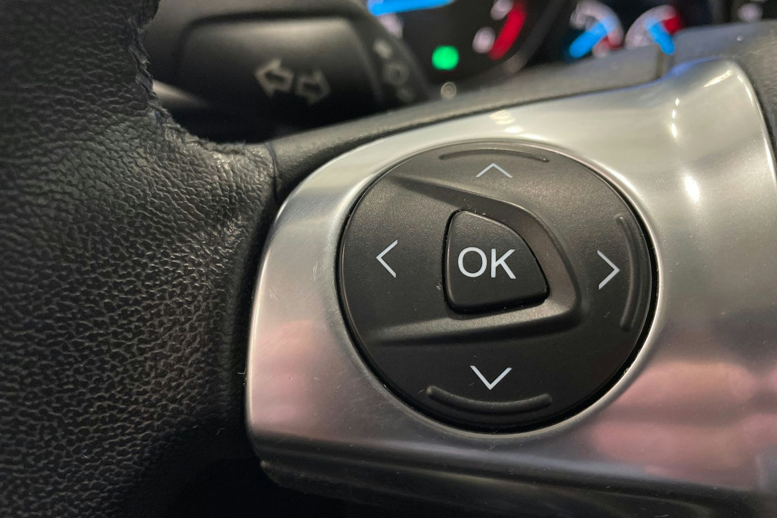 ruskea (beige) Ford Kuga 2014 kuva 17.