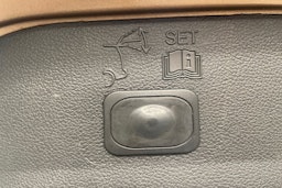 ruskea (beige) Ford Kuga 2014 kuva 33.