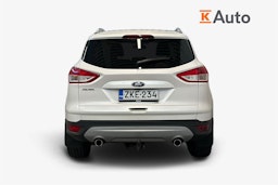 Valkoinen Ford Kuga 2014 kuva 3.