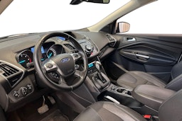 Valkoinen Ford Kuga 2014 kuva 7.