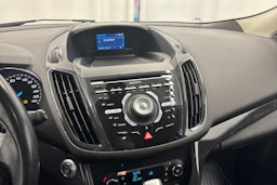 vihreä Ford Kuga 2015 kuva 17.