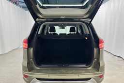 vihreä Ford Kuga 2015 kuva 18.