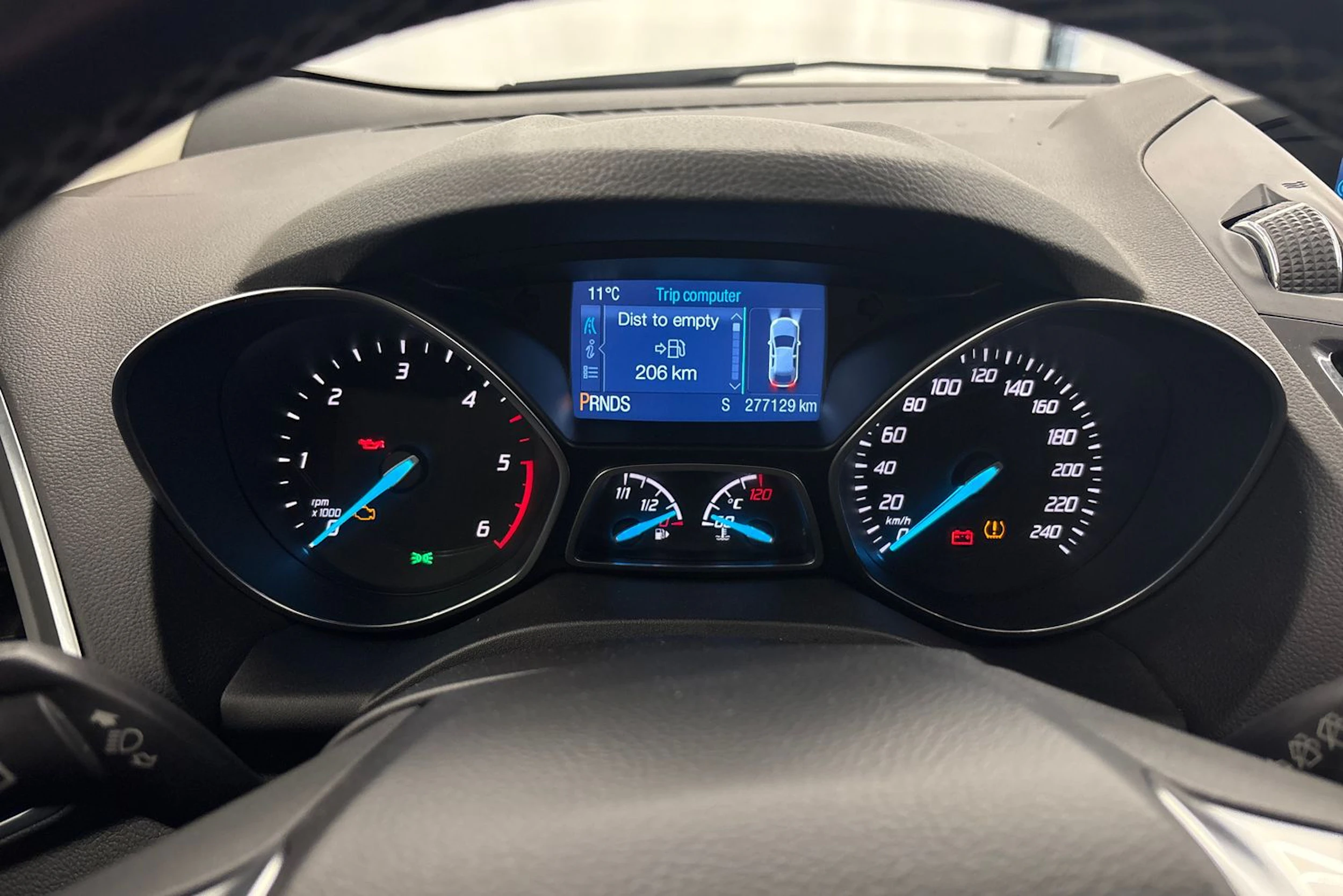 vihreä Ford Kuga 2015 kuva 21.
