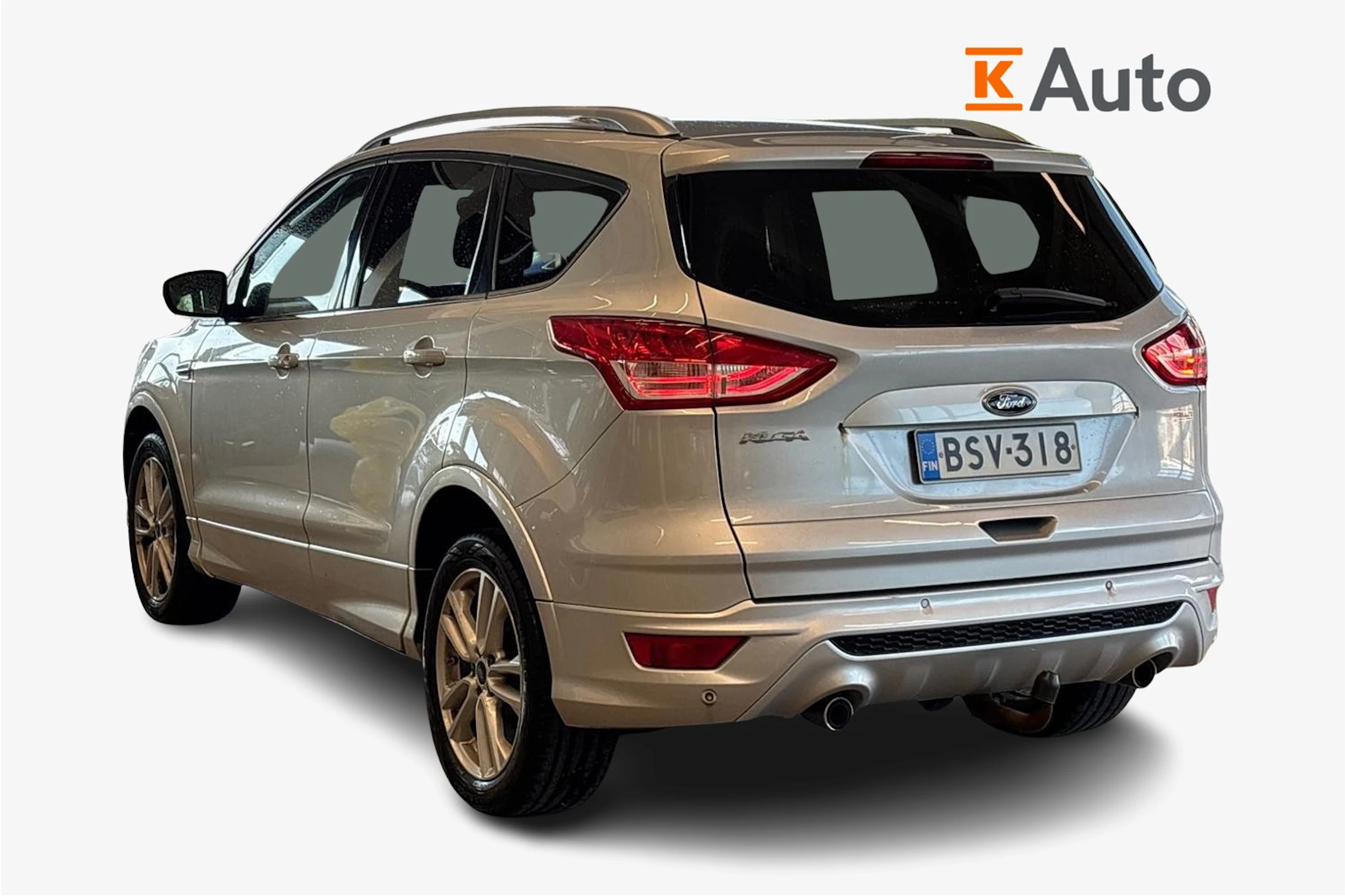 Harmaa Ford Kuga 2015 kuva 2.