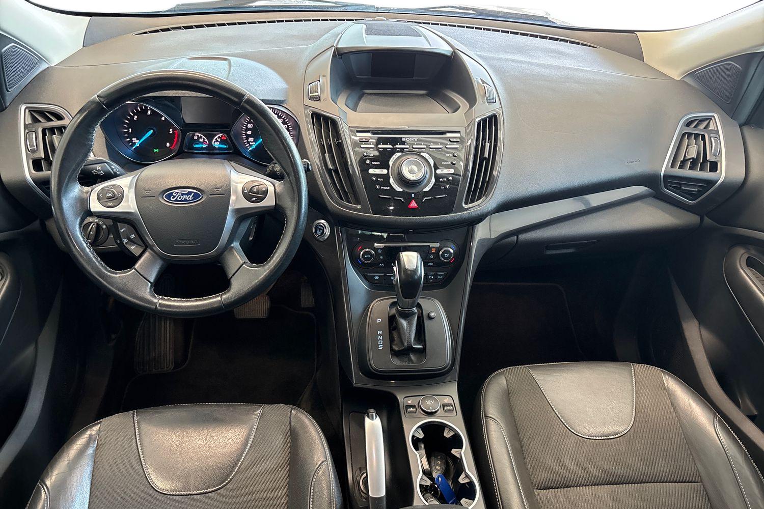 Ford Kuga 2015, photo 7/36