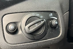 Harmaa Ford Kuga 2015 kuva 21.