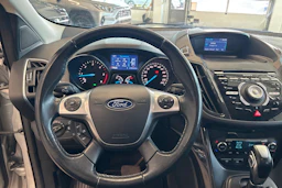 Harmaa Ford Kuga 2015 kuva 34.