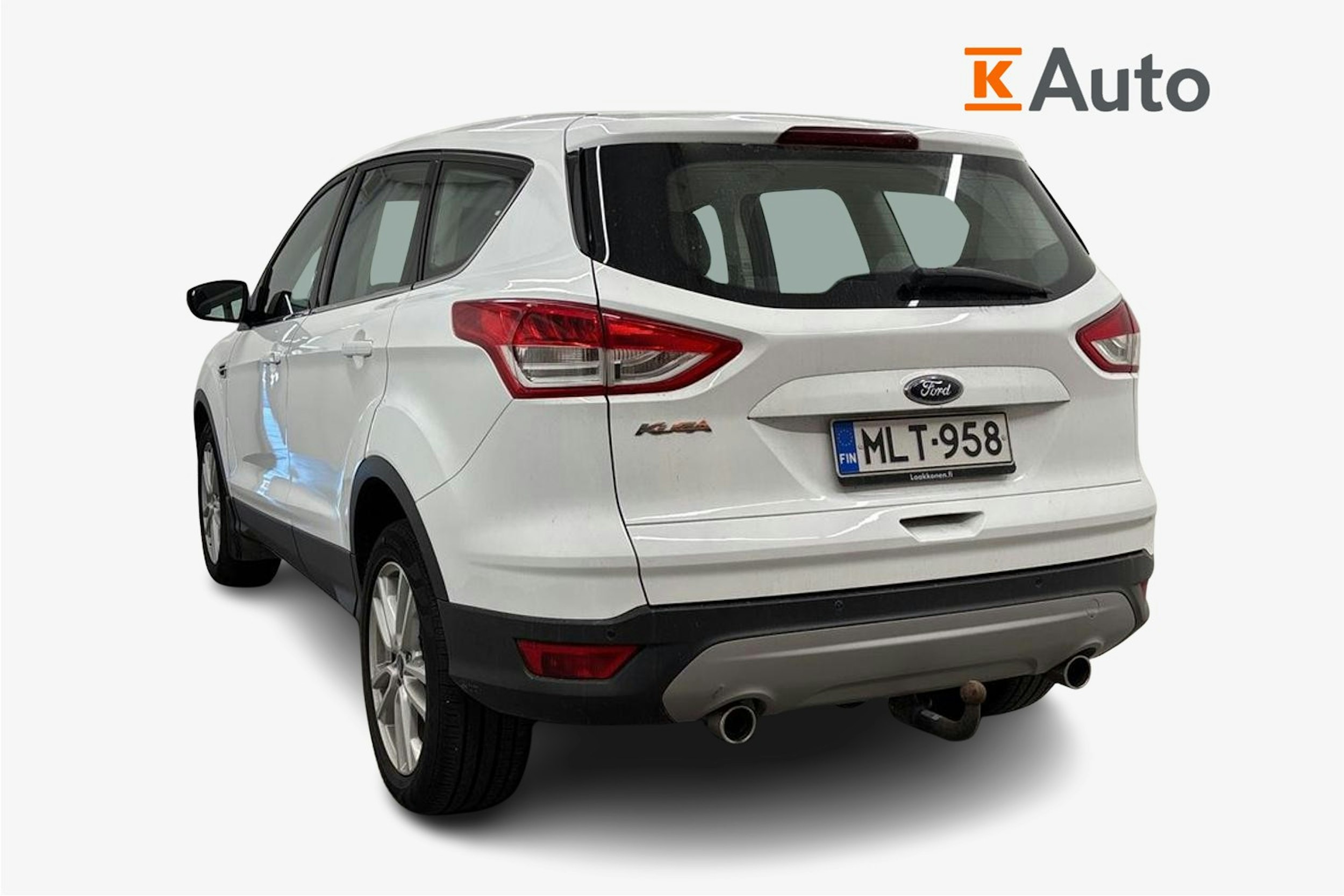valkoinen Ford Kuga 2015 kuva 2.
