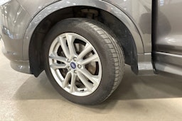 Harmaa Ford Kuga 2015 kuva 13.