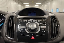 Harmaa Ford Kuga 2015 kuva 18.