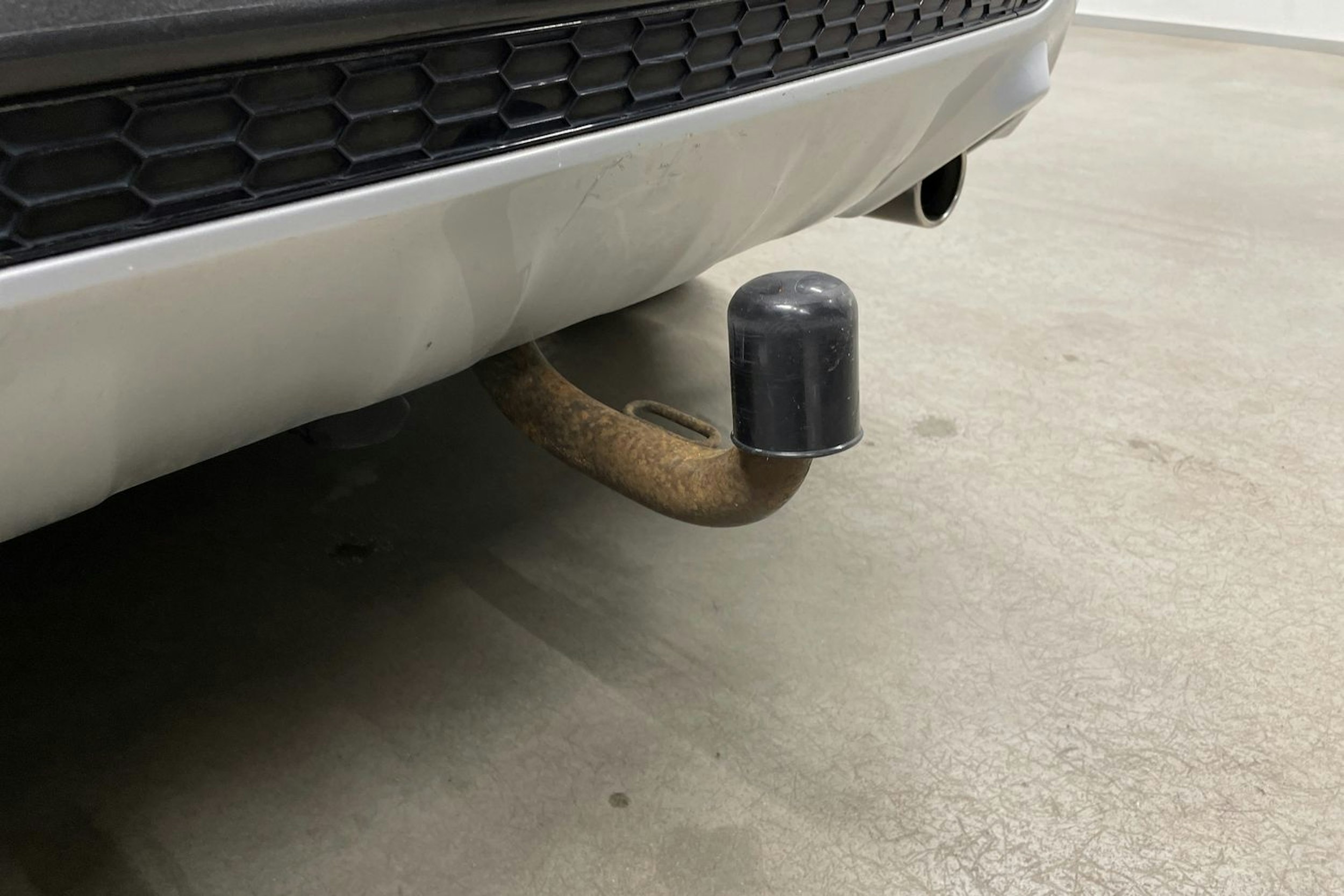 Harmaa Ford Kuga 2015 kuva 27.