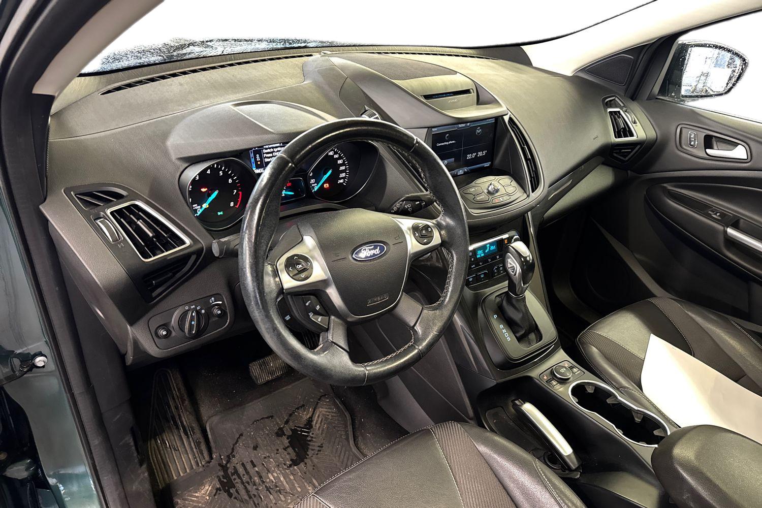 Ford Kuga 2016, bild 3/5