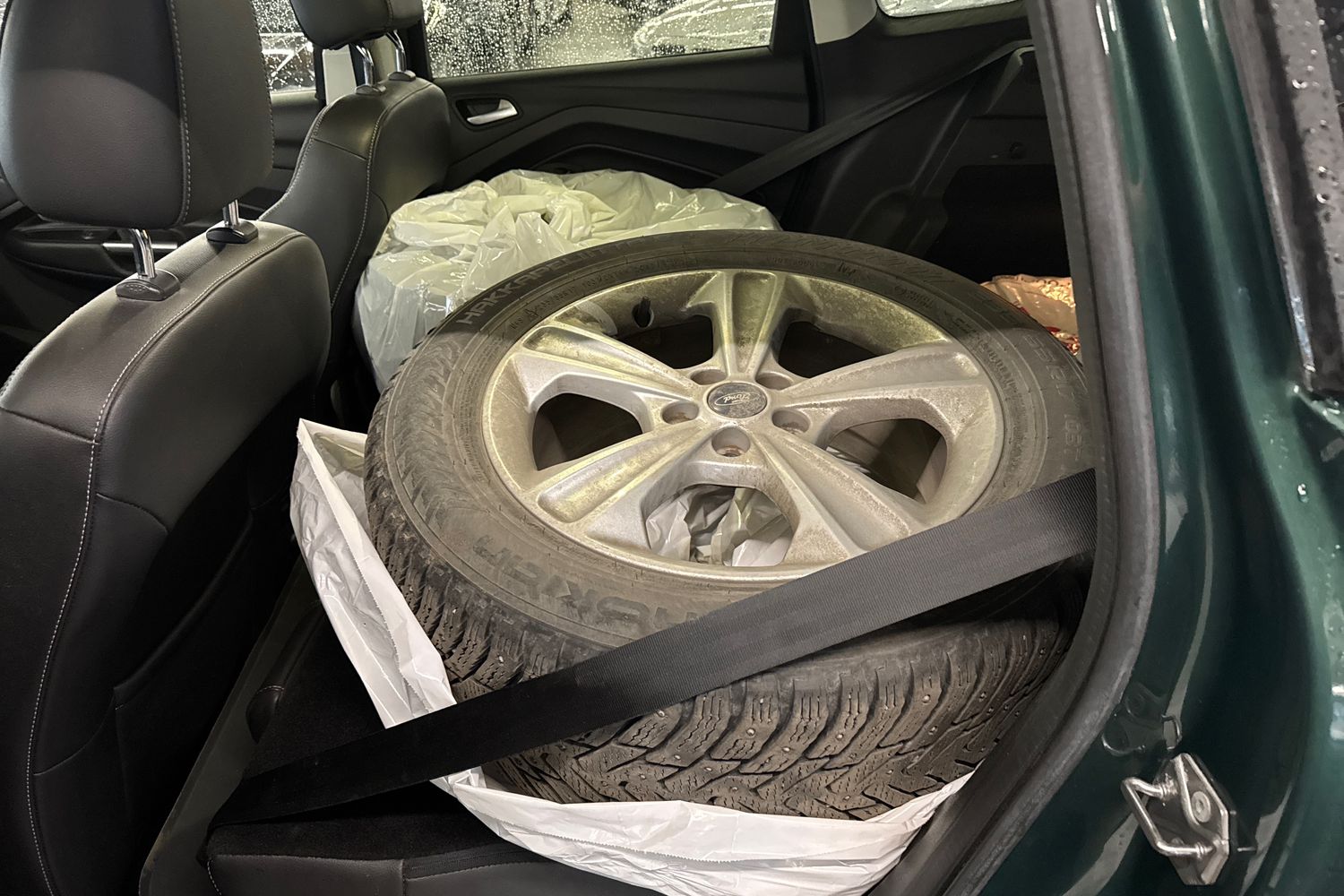 Ford Kuga 2016, bild 4/5