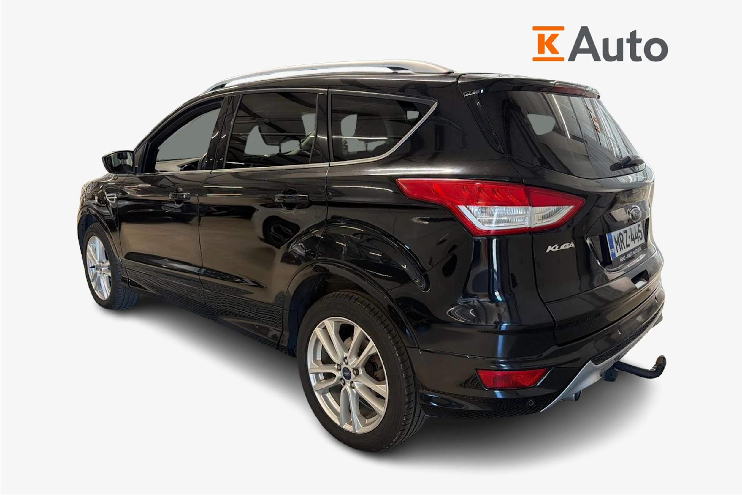 musta Ford Kuga 2016 kuva 2.