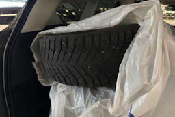 musta Ford Kuga 2016 kuva 6.