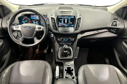 valkoinen Ford Kuga 2016 kuva 7.
