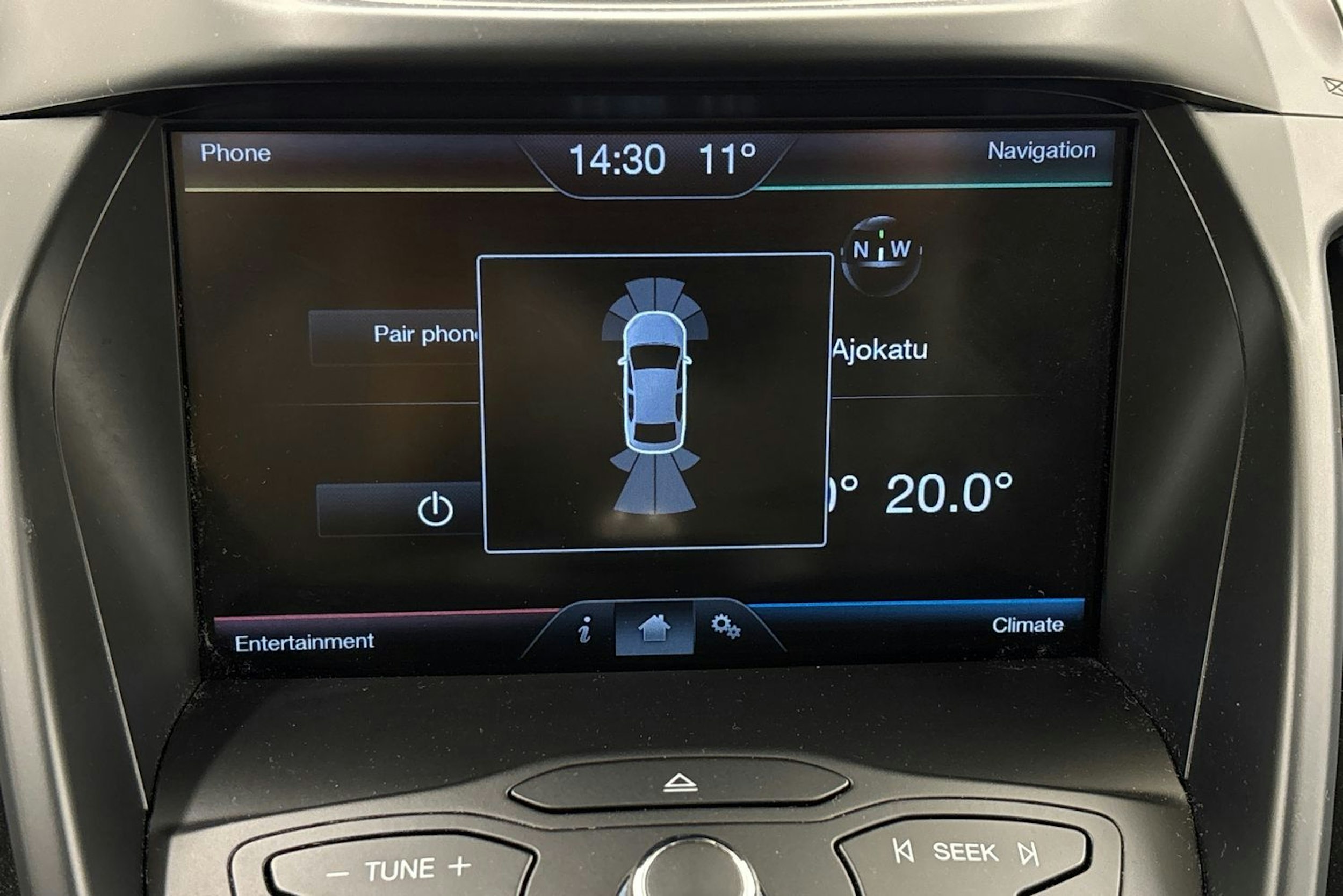 valkoinen Ford Kuga 2016 kuva 22.