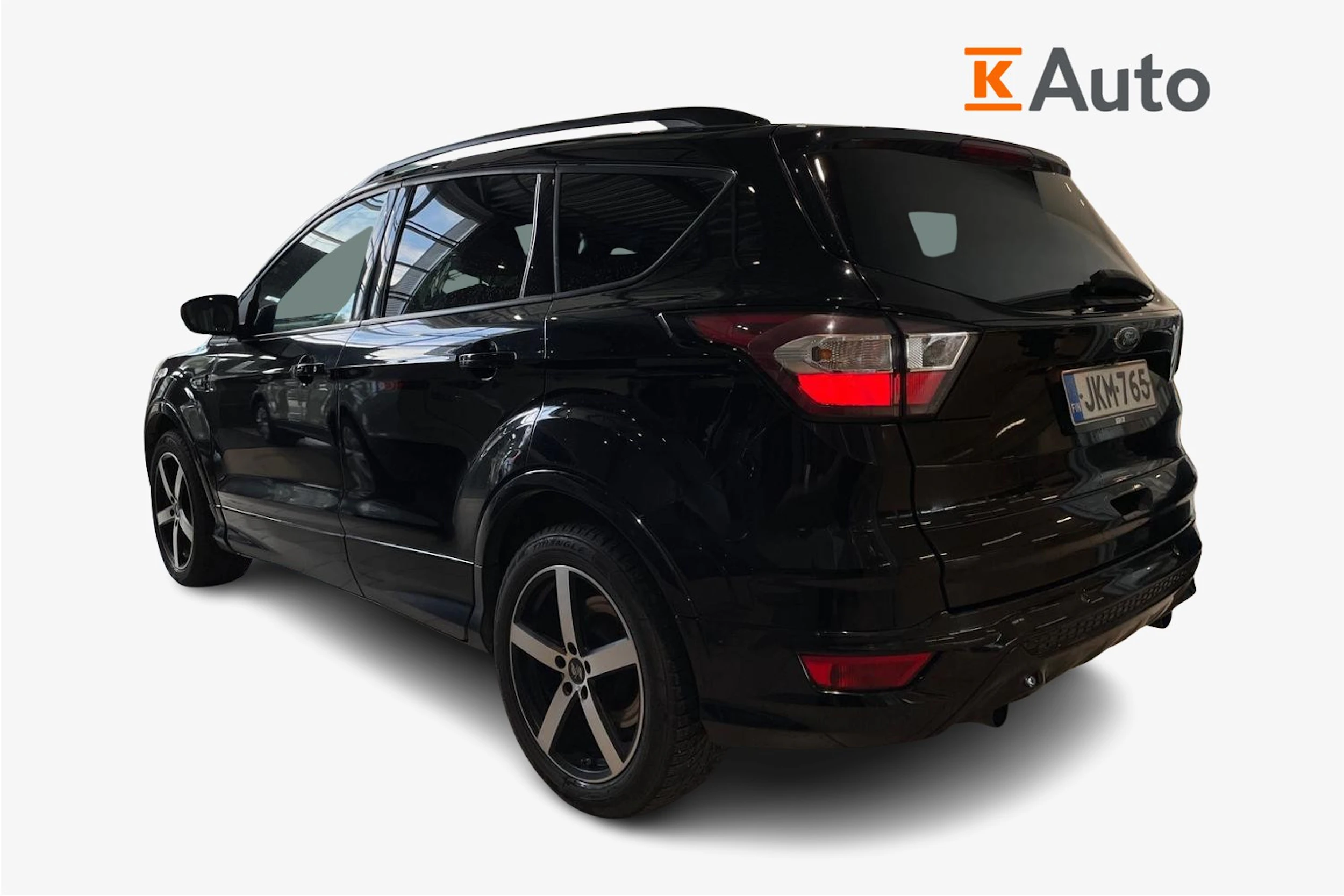 musta Ford Kuga 2017 kuva 2.