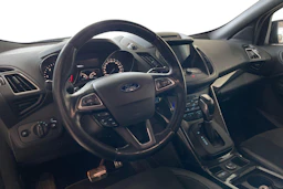 musta Ford Kuga 2017 kuva 3.