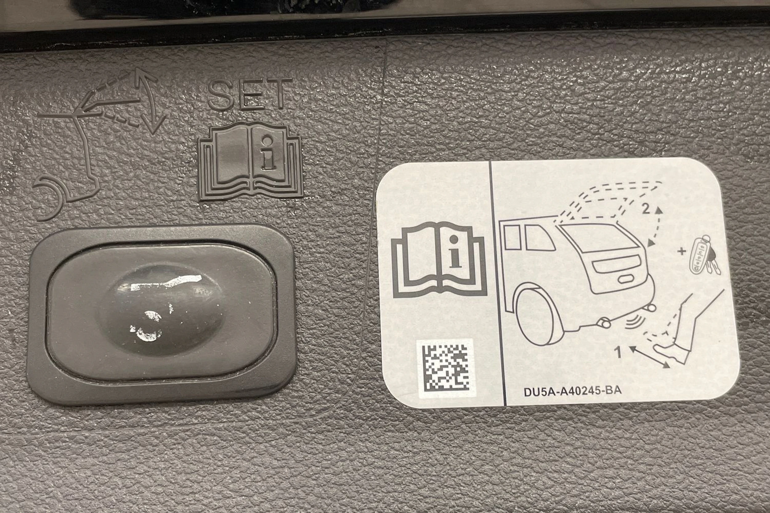 musta Ford Kuga 2017 kuva 25.