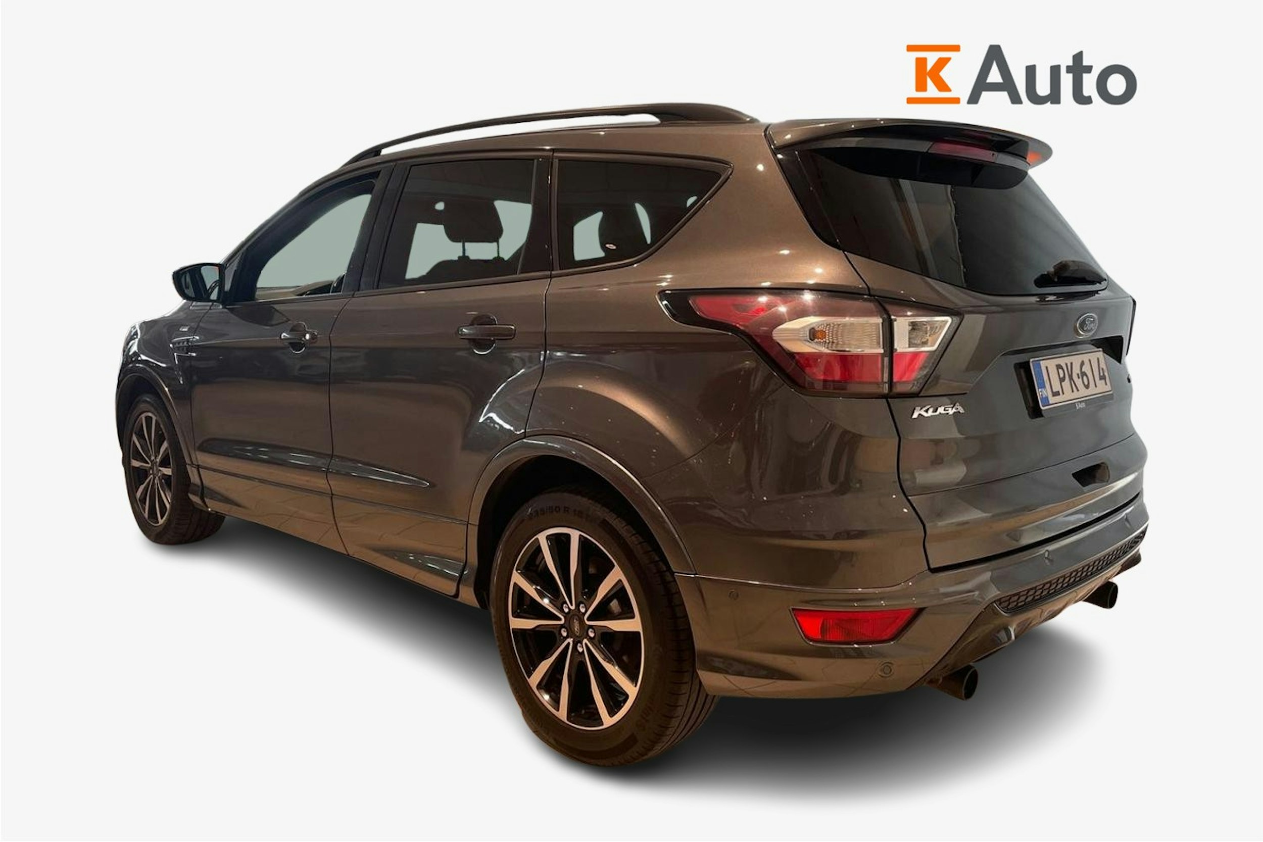 Harmaa Ford Kuga 2017 kuva 2.