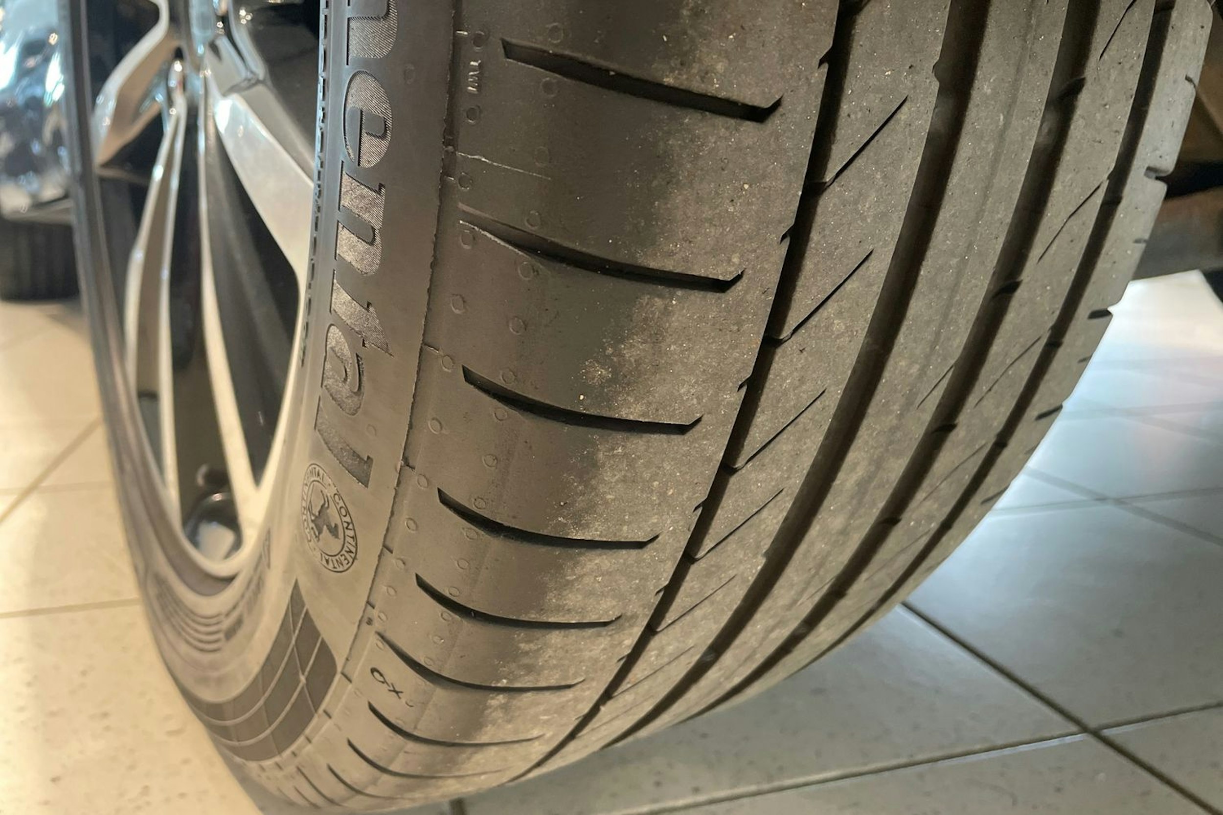 Harmaa Ford Kuga 2017 kuva 13.