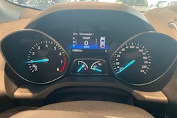 Harmaa Ford Kuga 2017 kuva 22.