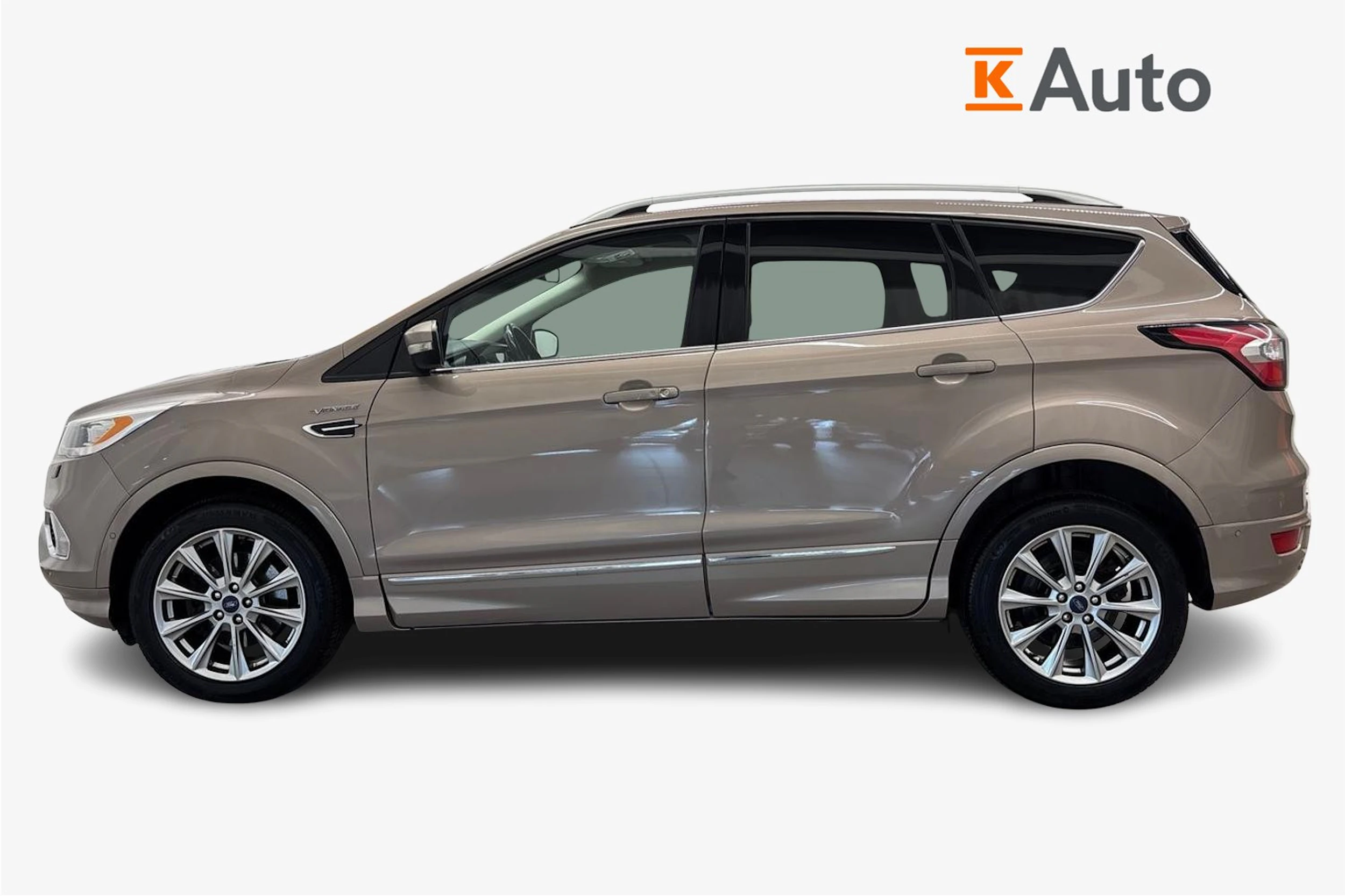 harmaa Ford Kuga 2017 kuva 5.