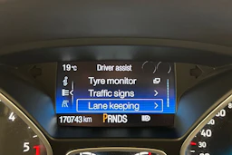 harmaa Ford Kuga 2017 kuva 22.