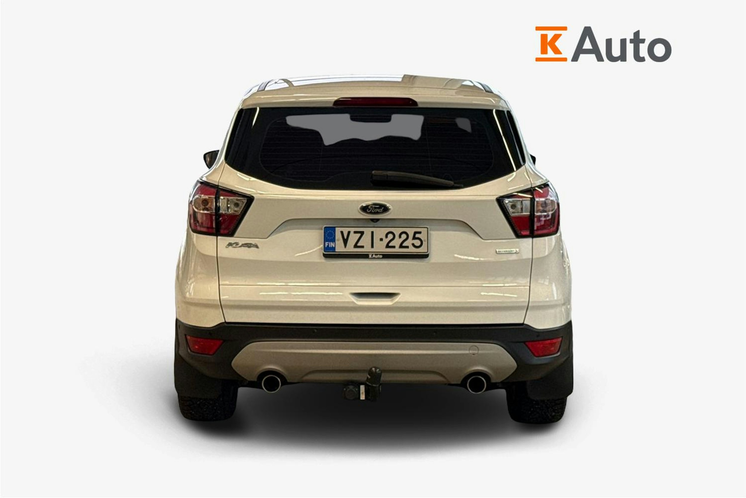 valkoinen Ford Kuga 2017 kuva 3.