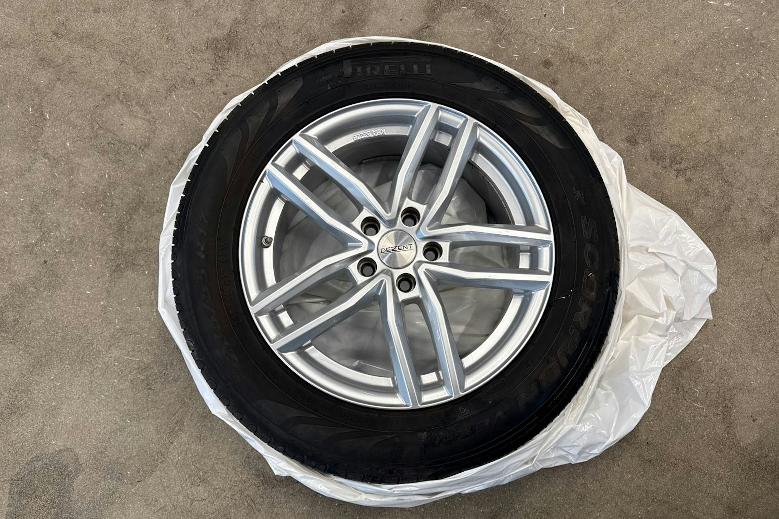 valkoinen Ford Kuga 2017 kuva 13.