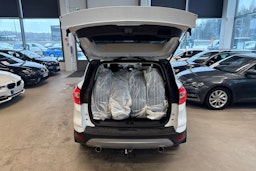 valkoinen Ford Kuga 2017 kuva 14.