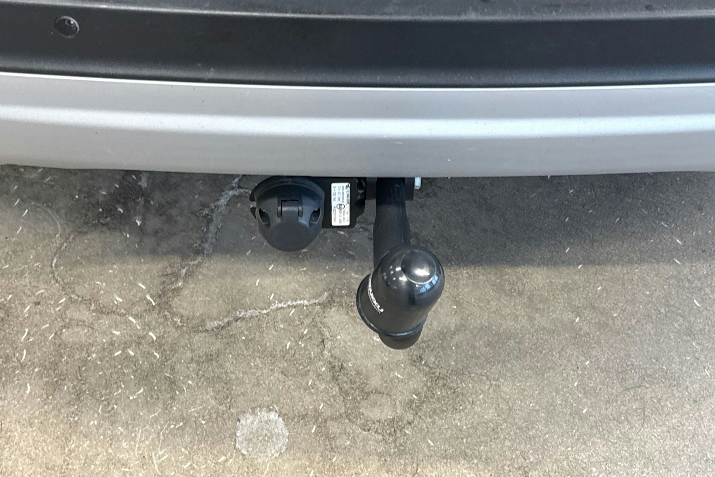 valkoinen Ford Kuga 2017 kuva 16.