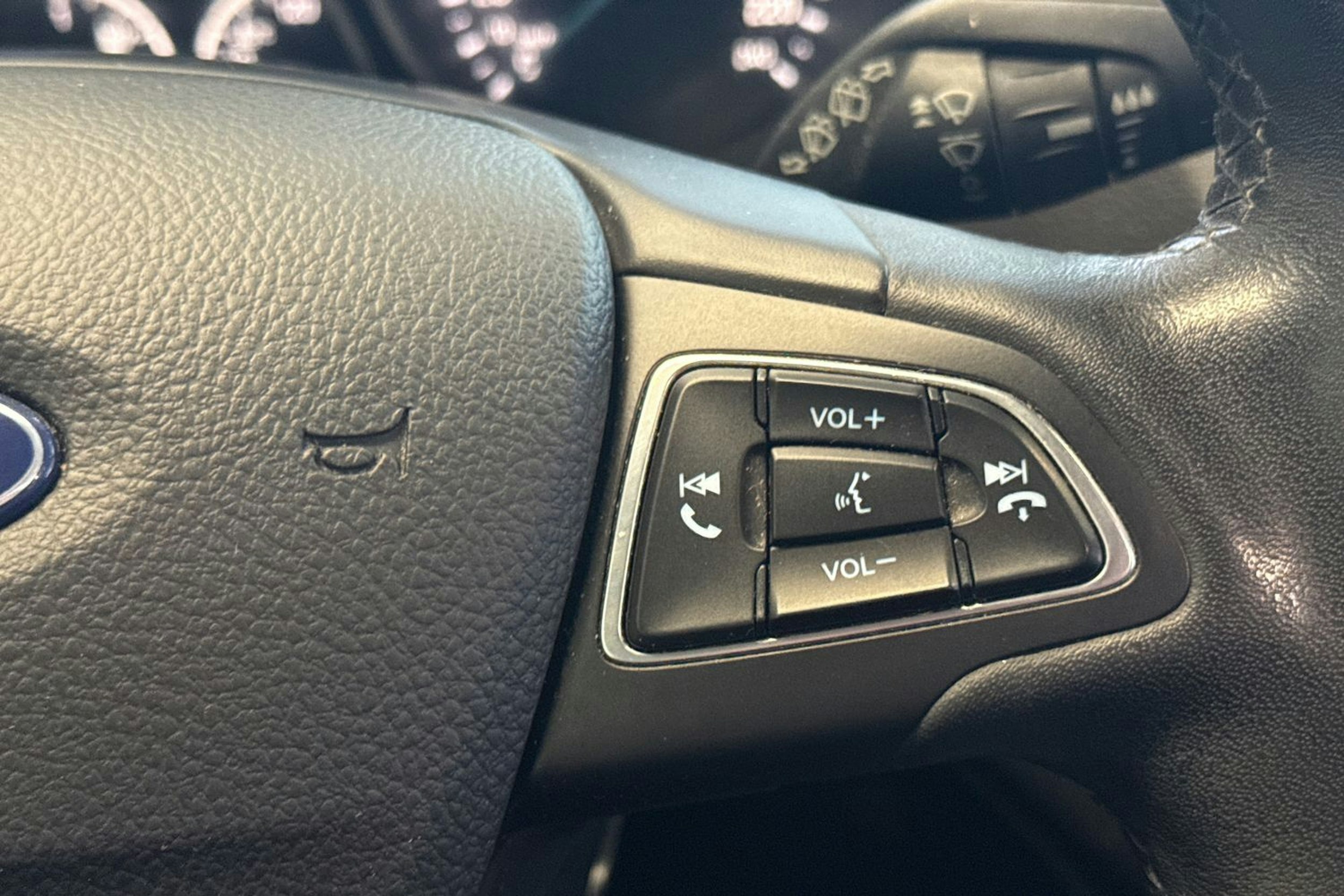 valkoinen Ford Kuga 2017 kuva 18.