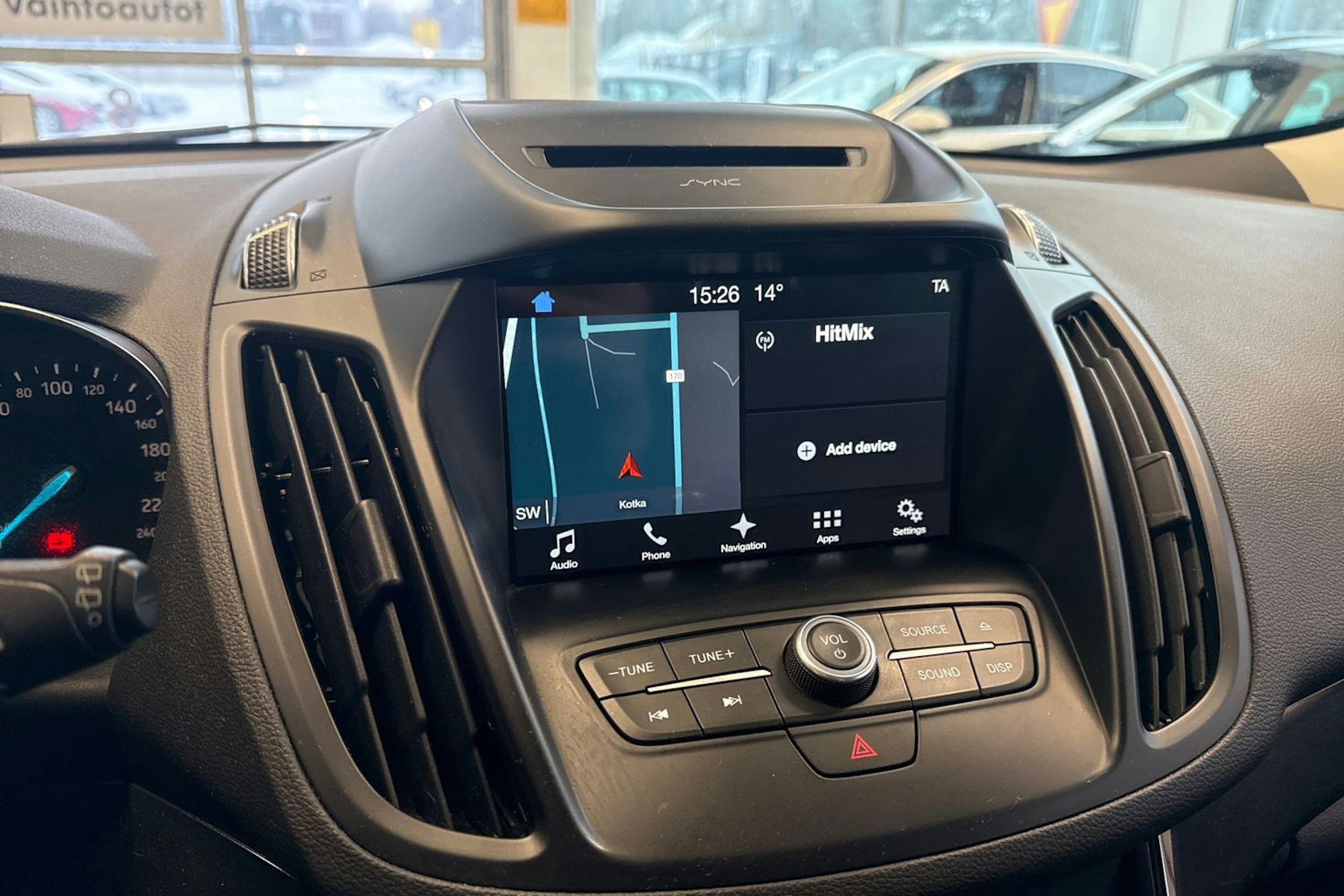 valkoinen Ford Kuga 2017 kuva 23.