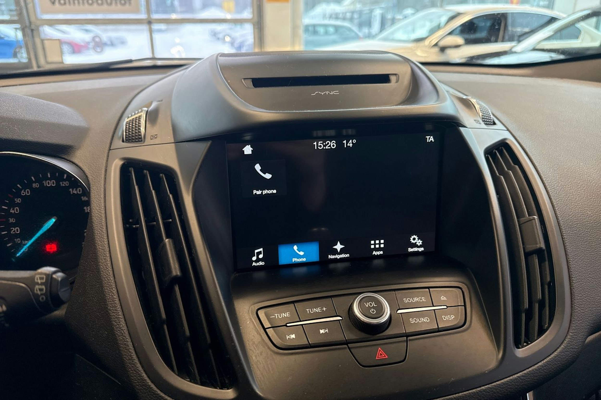 valkoinen Ford Kuga 2017 kuva 24.