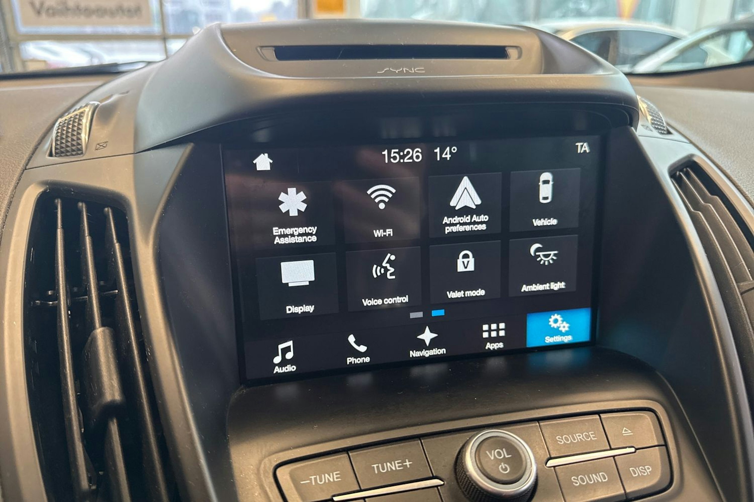 valkoinen Ford Kuga 2017 kuva 25.