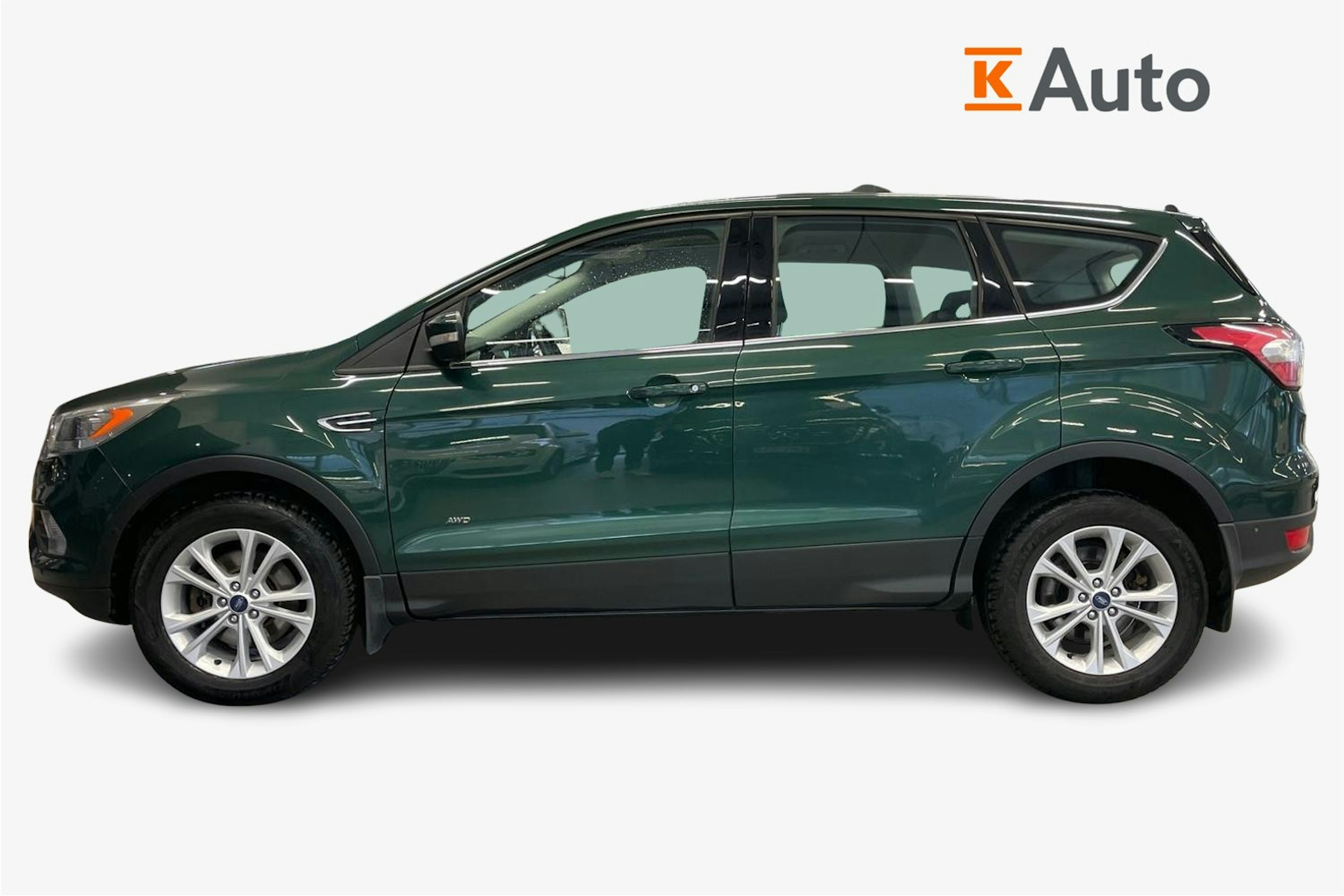 Vihreä Ford Kuga 2017 kuva 6.