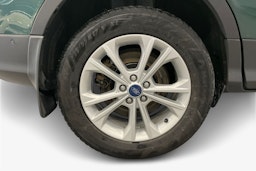 Vihreä Ford Kuga 2017 kuva 11.