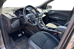 harmaa Ford Kuga 2017 kuva 3.
