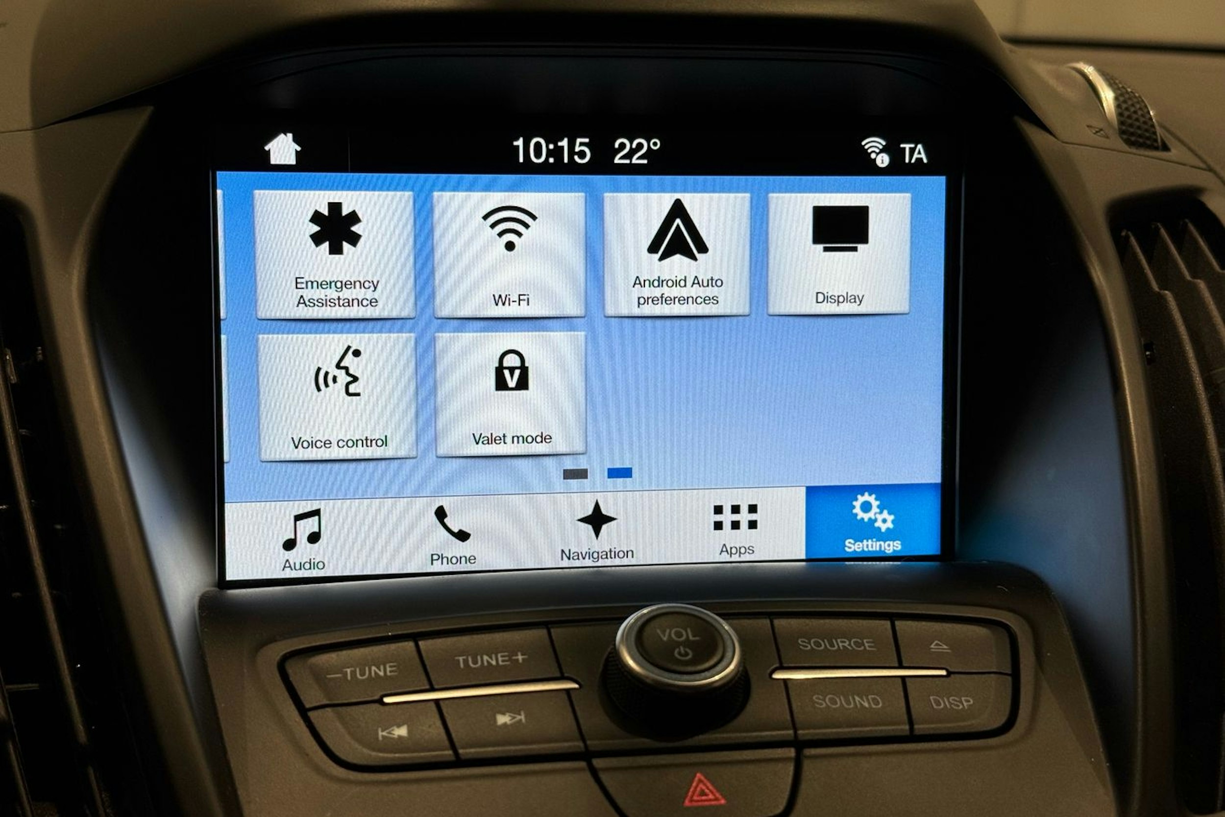 harmaa Ford Kuga 2017 kuva 19.